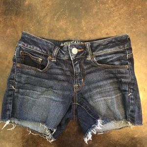 AMERICAN EAGLE Jean Cutoffs